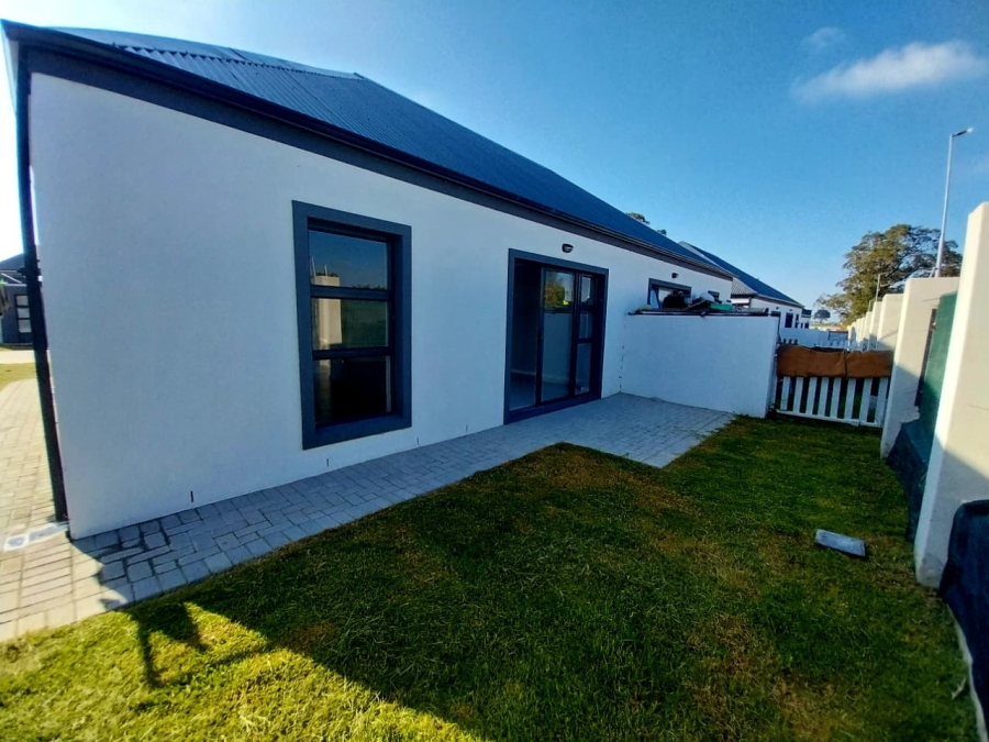 2 Bedroom Property for Sale in Pacaltsdorp Western Cape